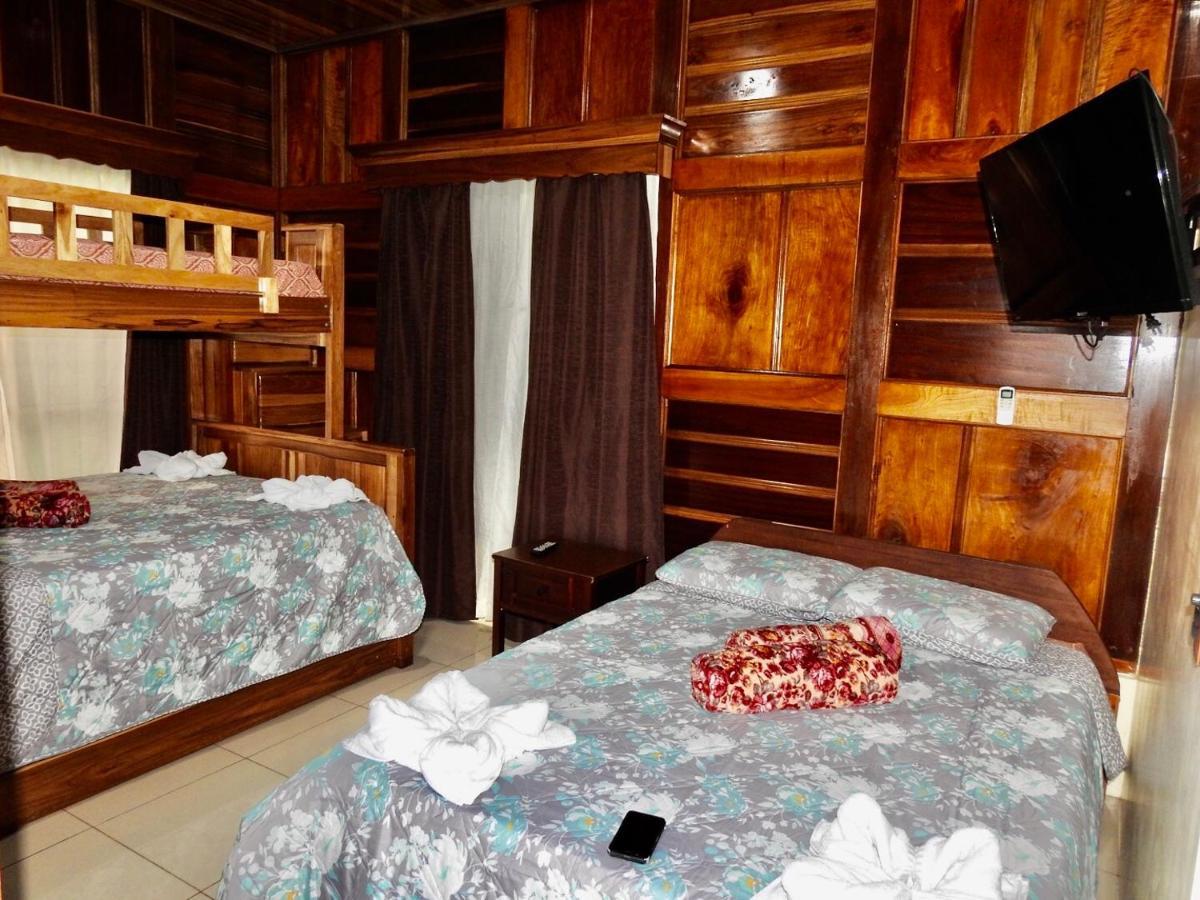 Las Pavitas Cottages La Fortuna Exterior photo