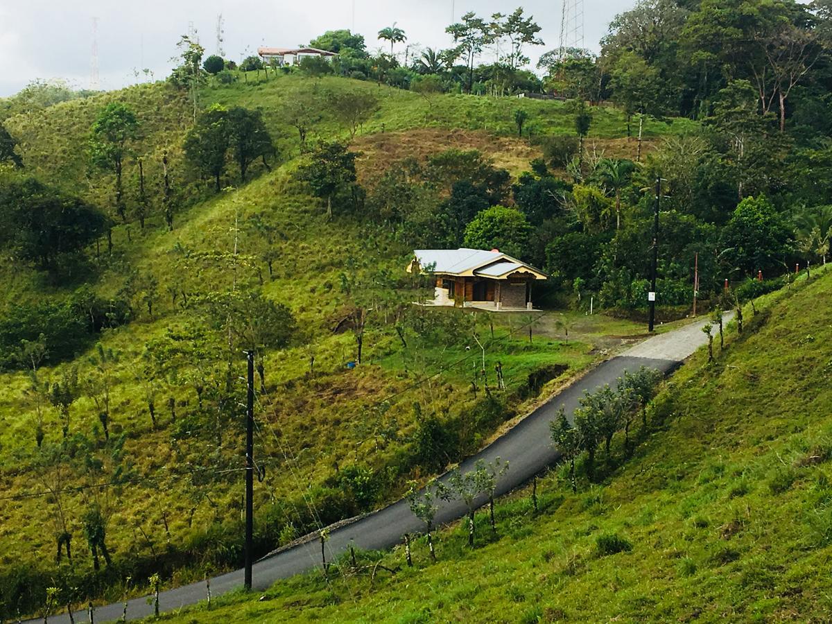 Las Pavitas Cottages La Fortuna Exterior photo