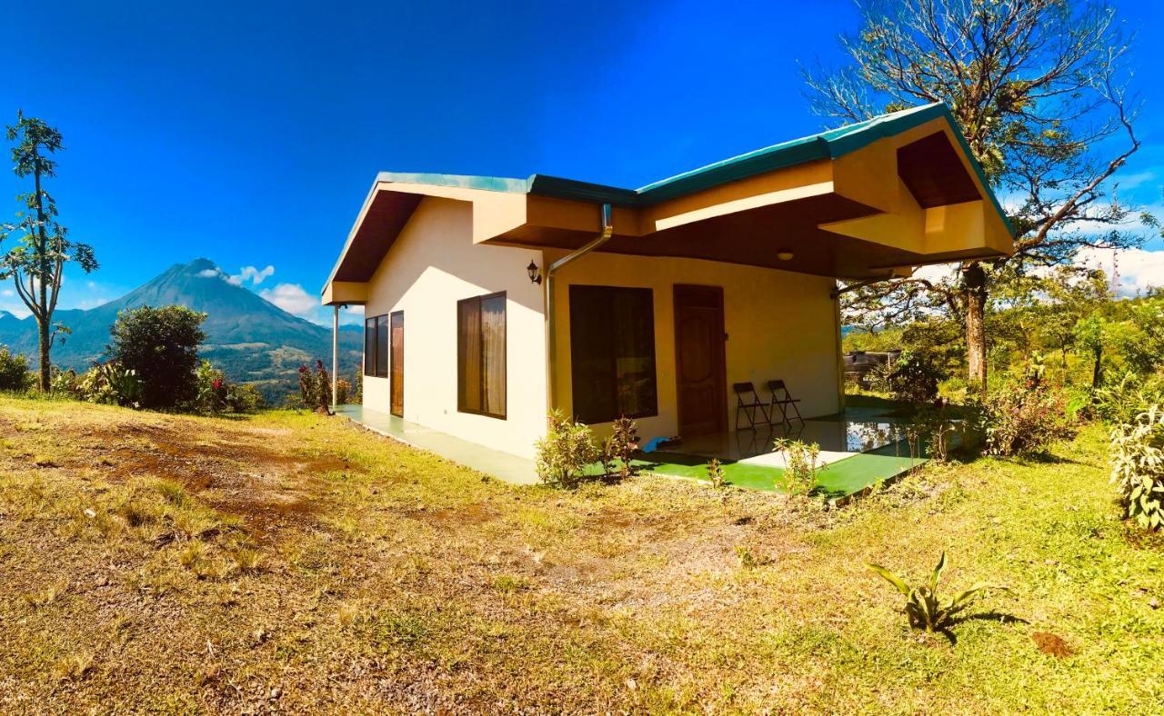 Las Pavitas Cottages La Fortuna Exterior photo